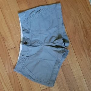 Old Navy Gray Low Rise Chino Shorts